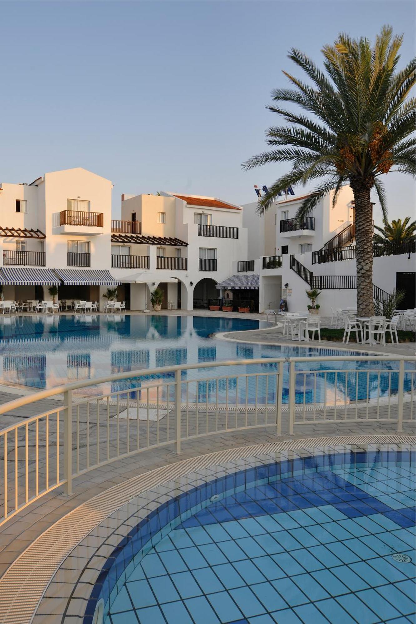 Akti Beach Hotel & Village Resort Klorakas Dış mekan fotoğraf